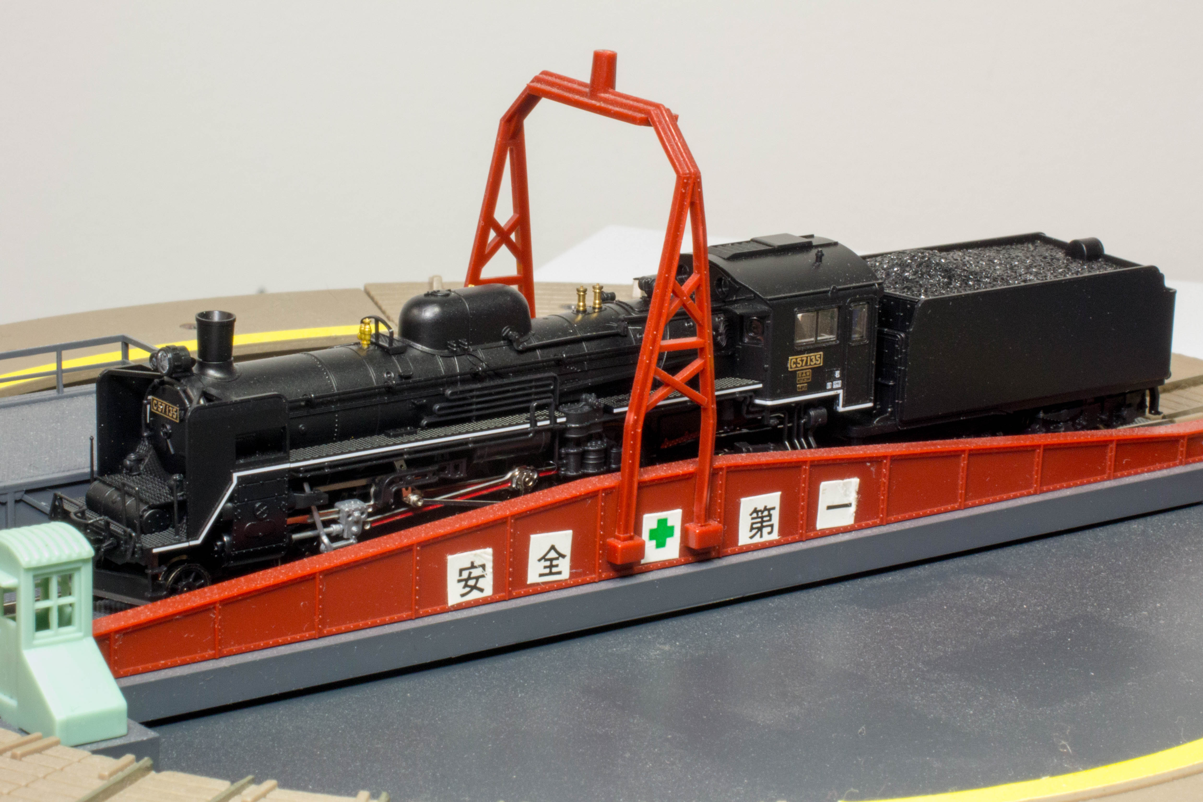 TOMIX】流麗なボディの国鉄C57形蒸気機関車 – 鉄道模型部