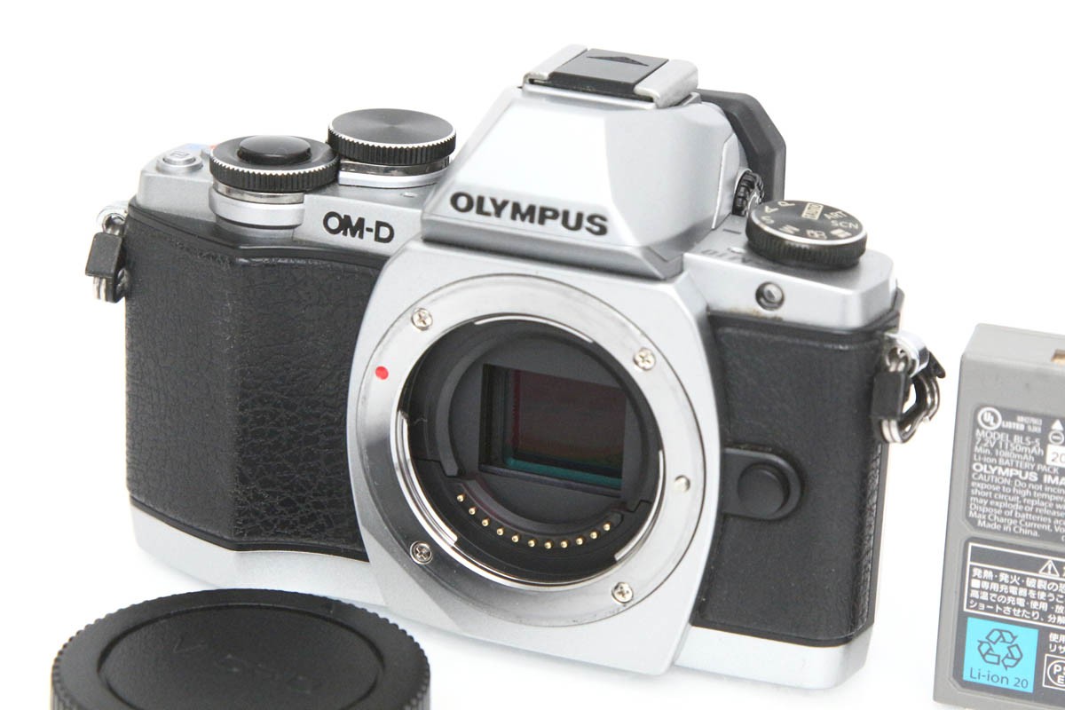 OLYMPUS OM-D E-M10 ボディ 中古価格比較 - 価格.com