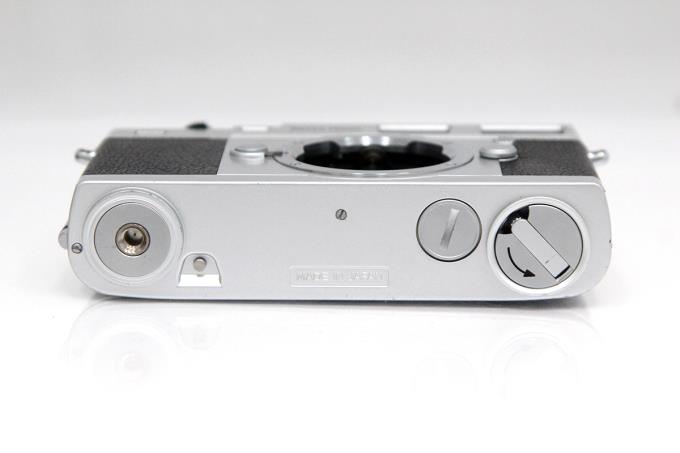 Zeiss Ikon ZM ボディ シルバー（メーター整備済） γA2293-2F2-Ω