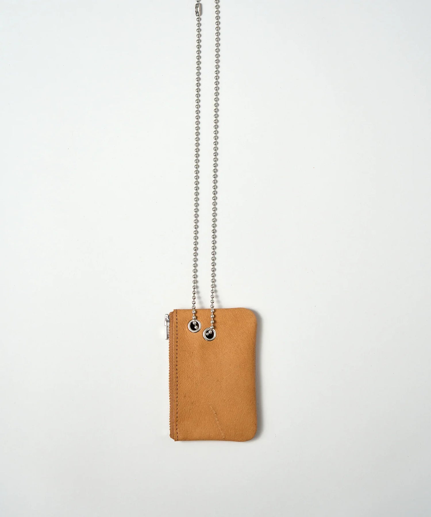 REN】《ポーチ》シンプルなカードサイズのレザーポーチ。