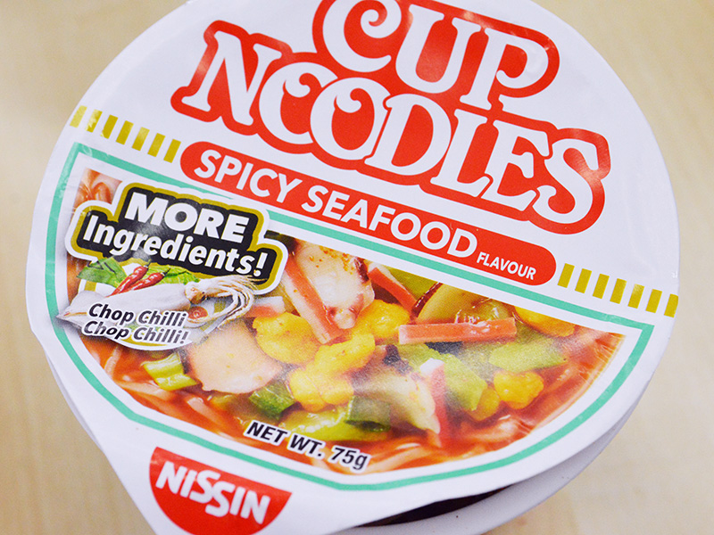 シンガポール限定の激レアカップヌードルを食べ比べ！ 全部ウマすぎて