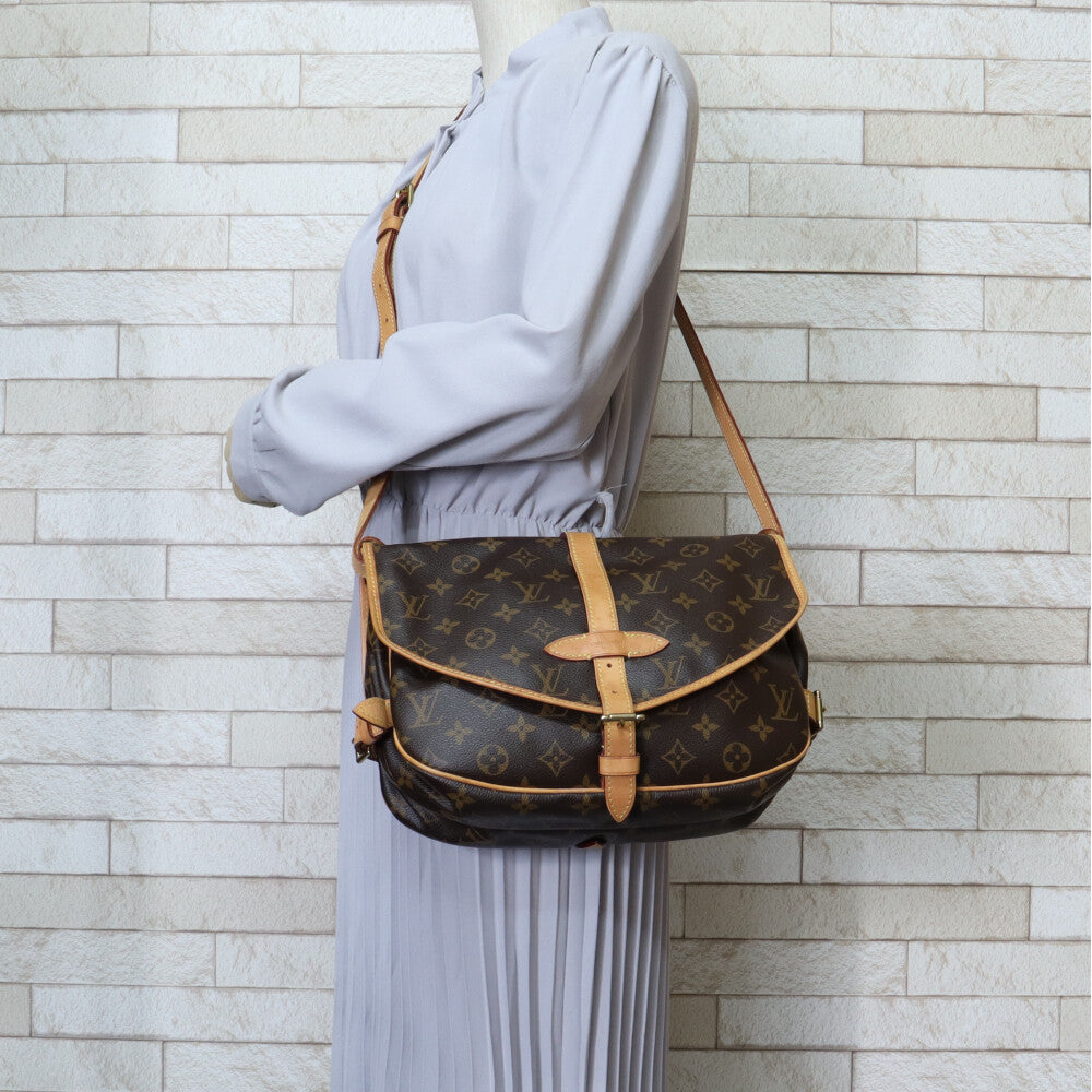 LOUIS VUITTON ルイヴィトン ソミュール30 モノグラム ショルダー