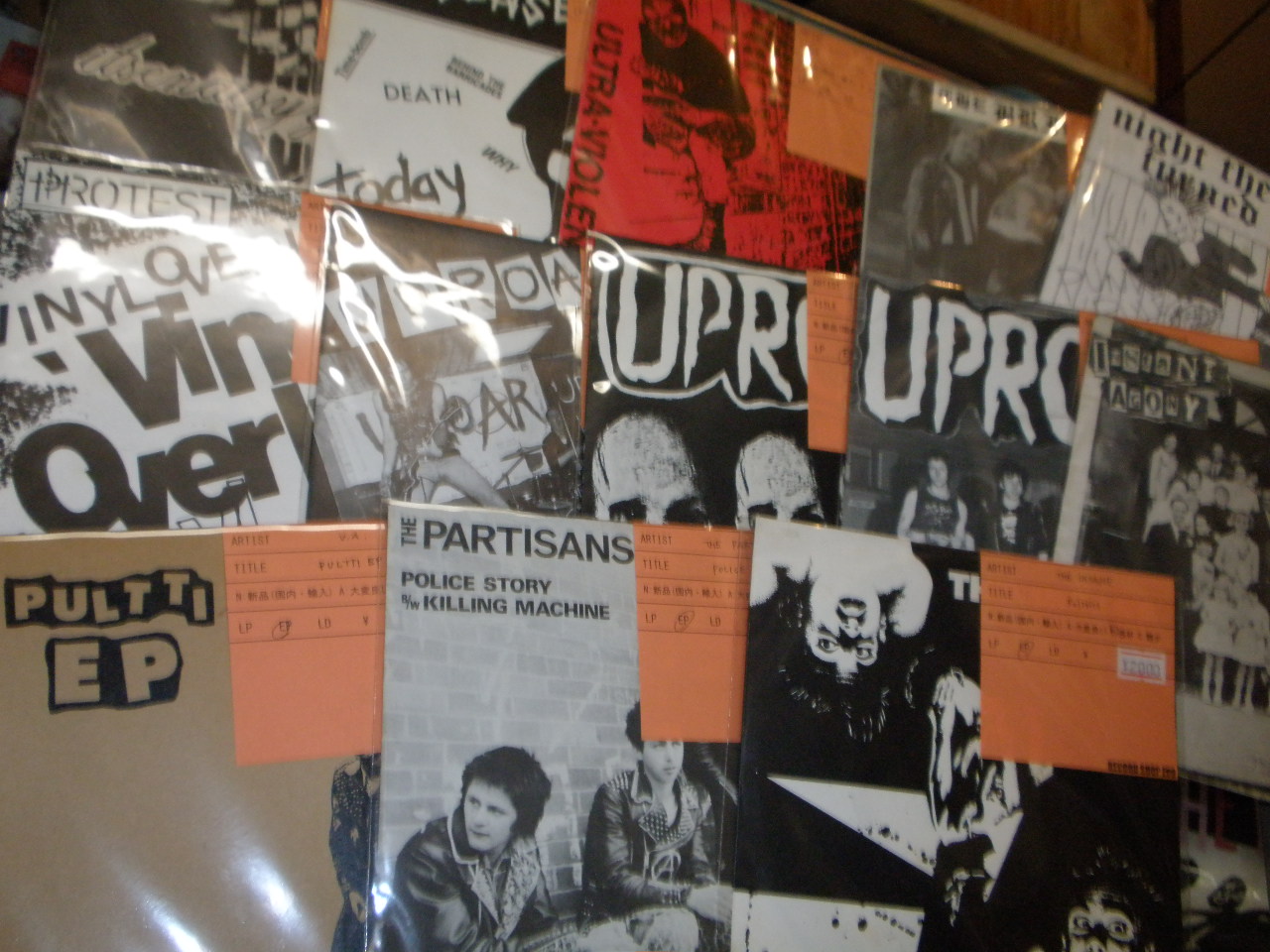 ハードコアパンク放出。 | 大須レコード中古買取・レコードショップZOO