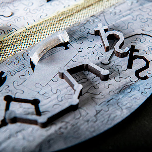 6月入庫分予約】宇宙の破片 SATURN 土星と専用フレームセット – ご