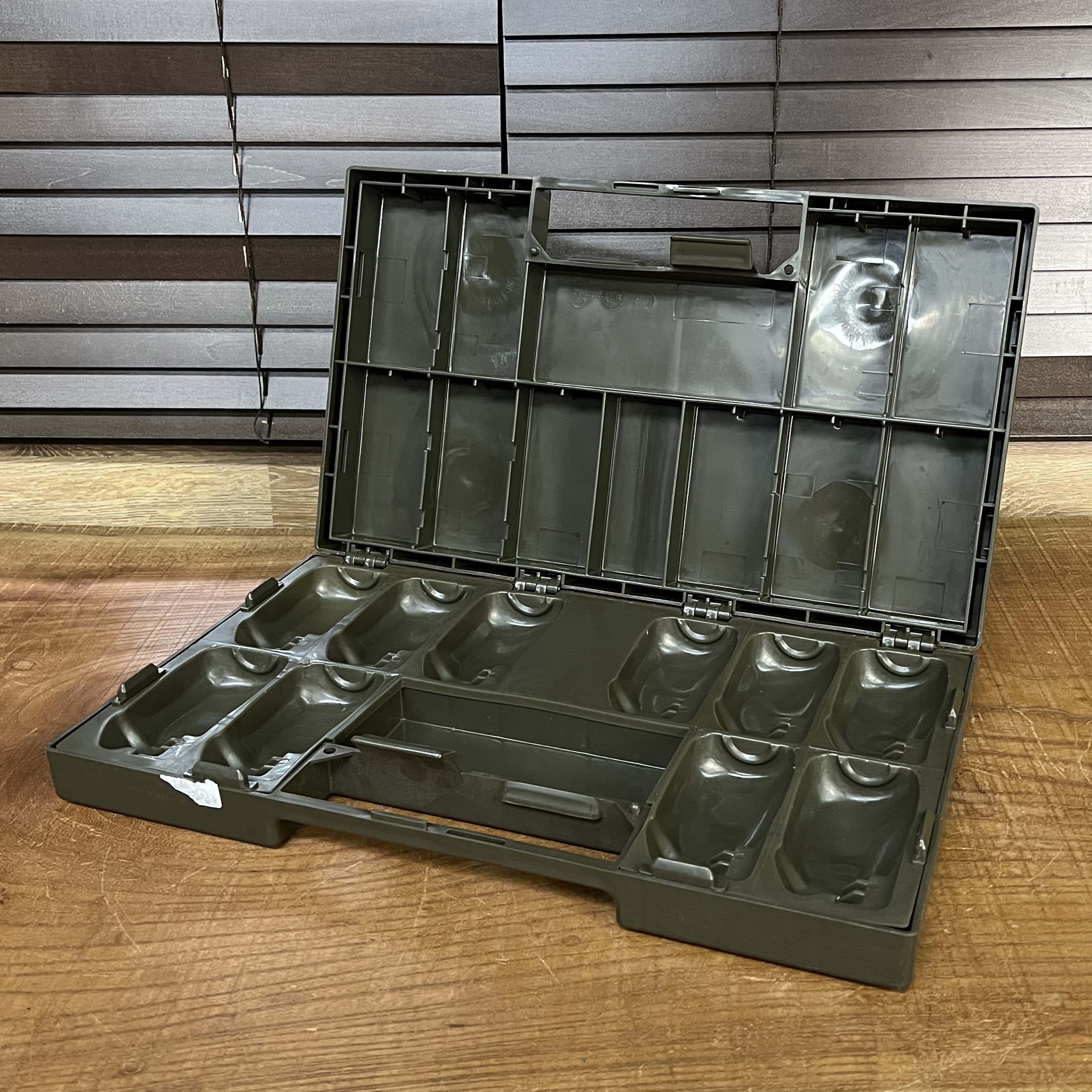 ドイツ軍放出品 手榴弾ケース OD 10発収納可能 | ミリタリーショップ