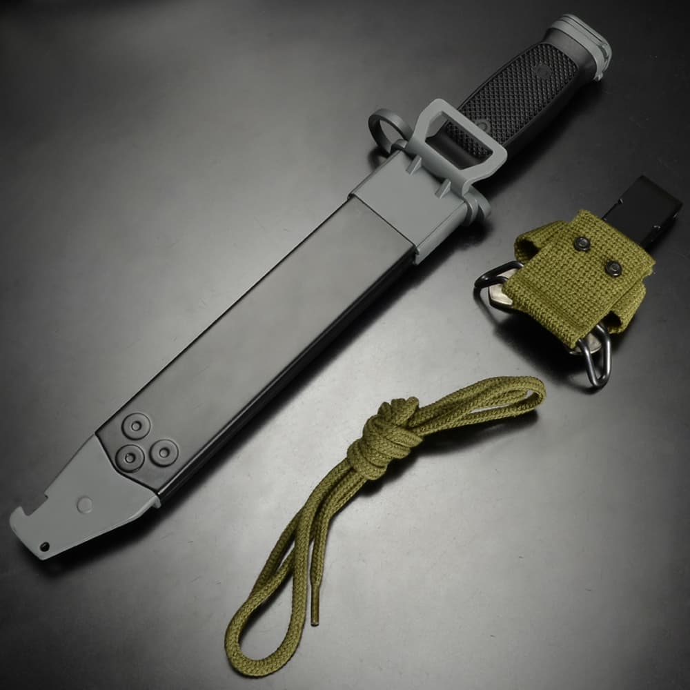 M.D.N.CORPORATION ダミーナイフ 89式多用途銃剣 プラスチック製 東京