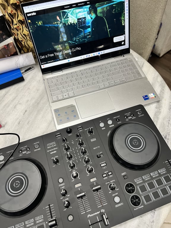 Pioneer DJ - DDJ-FLX4 2-Channel DJ Controller - Black