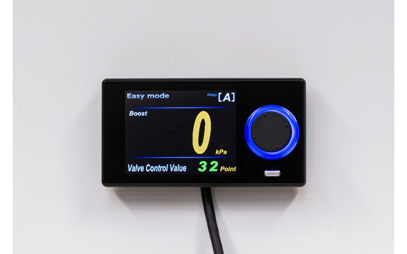 ターボエンジンを手軽にパワーアップ可能な「HKS EVC7」は魔法の箱