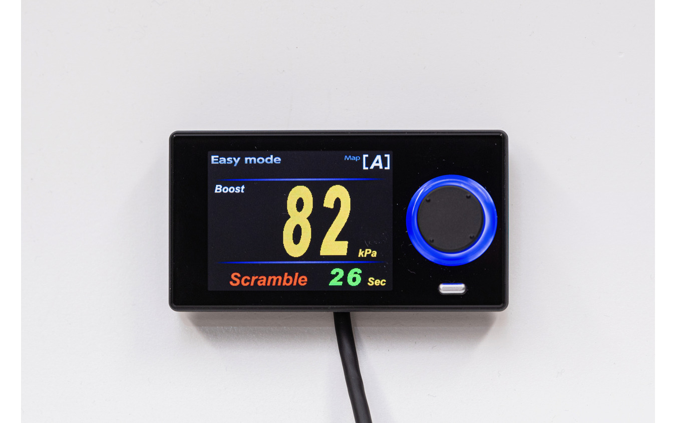 ターボエンジンを手軽にパワーアップ可能な「HKS EVC7」は魔法の箱