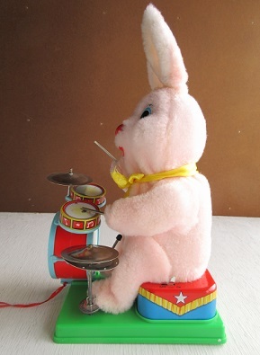 アルプス社 リズムウサちゃん 電池式電動玩具