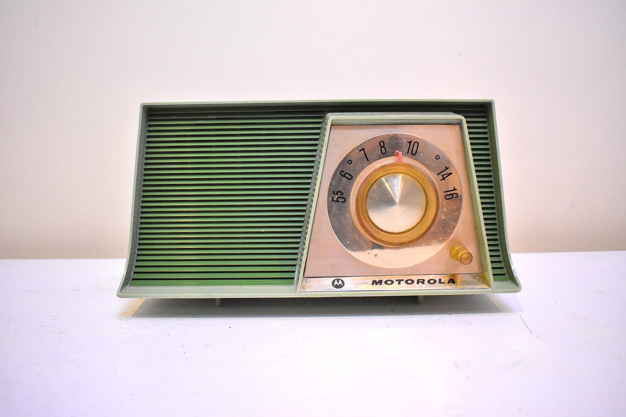 Avocado Green 1963 Motorola Model A17G49 AM Vintage Radio Sounds