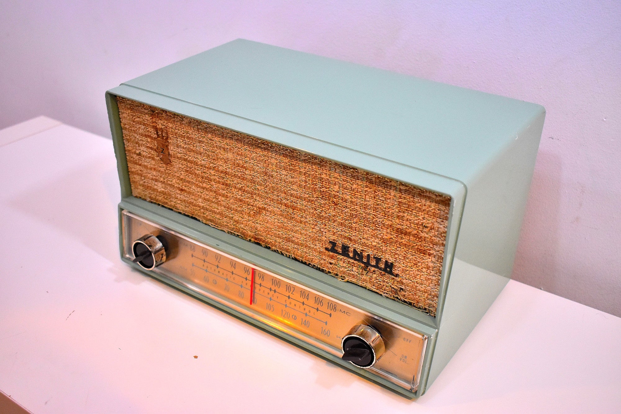 Mint Green Mid Century 1959 Zenith S-41876 AM/FM Vacuum Tube Radio