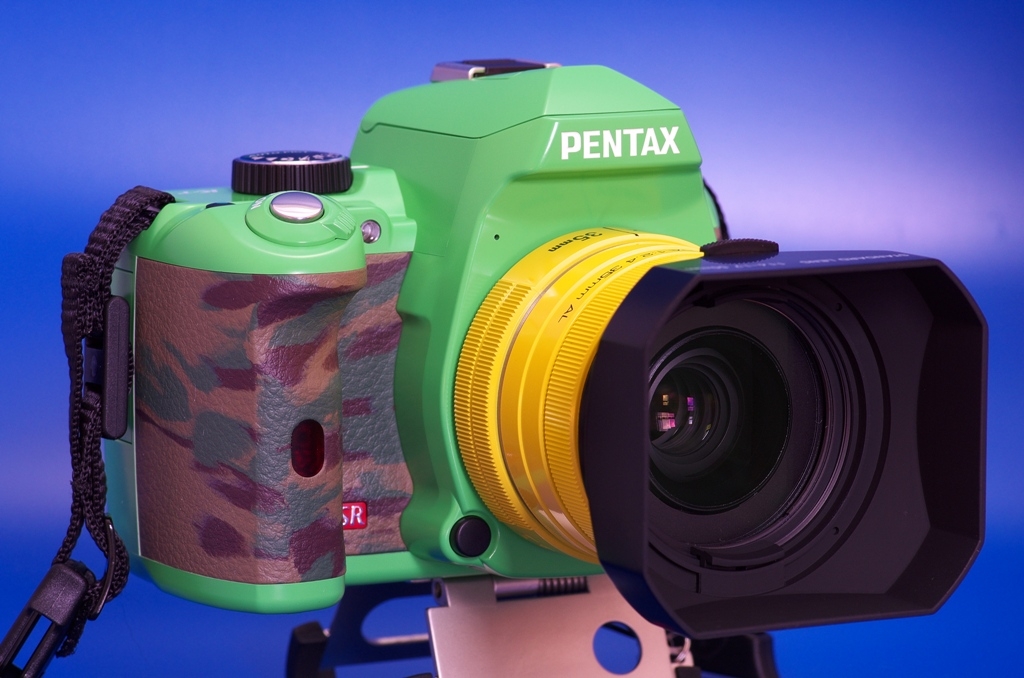 価格.com - 『緑(グリーン)を選択し、レンズは黄色(イエロー