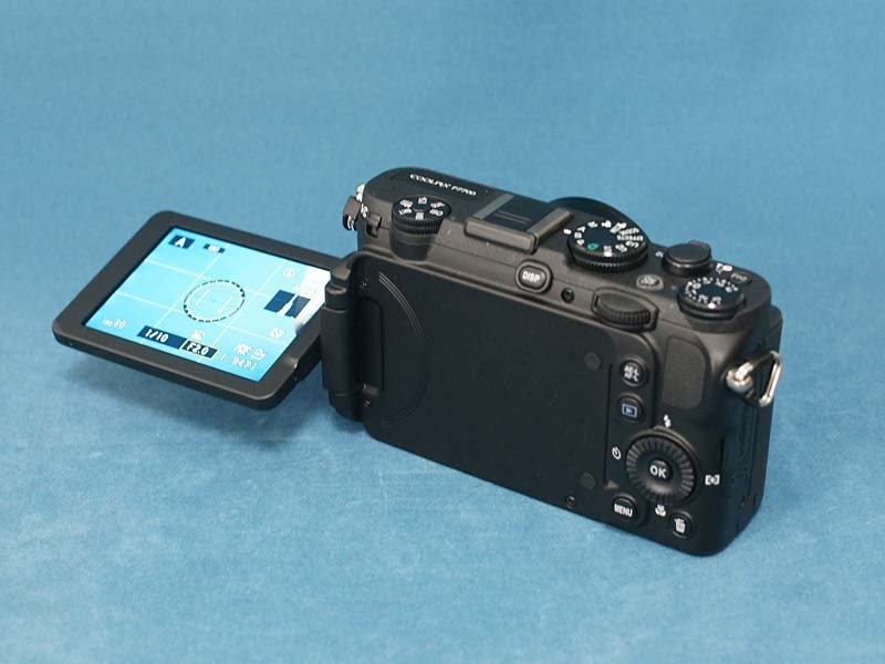 P7100から大幅に向上した描写性能』 ニコン COOLPIX P7700 ボアアップ
