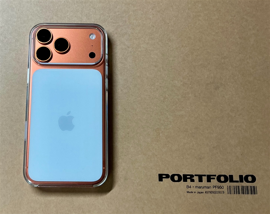 価格.com - 『野暮ったくてダサいのが可愛かっこ良い。』Apple iPhone