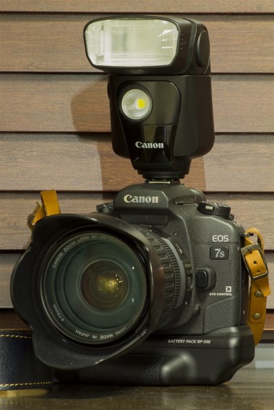 CANON EF75-300mm F4-5.6 IS USMで撮影された写真 (レビュー) - 価格.com