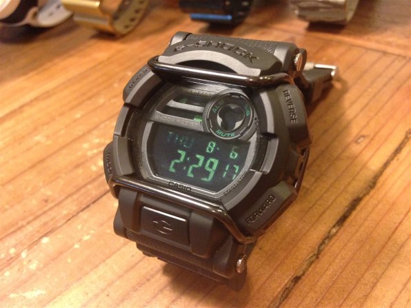 カシオ G-SHOCK ミリタリーブラック・シリーズ GD-400MB-1JF 価格比較