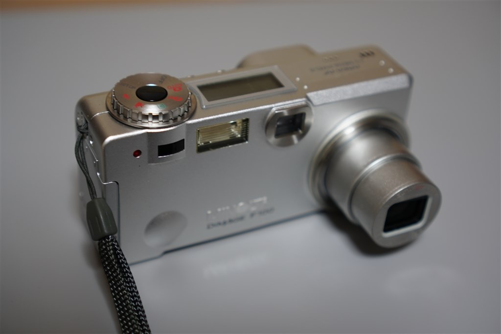 最初に買ったデジカメ』 コニカ ミノルタ DiMAGE F100 とうがらしの種