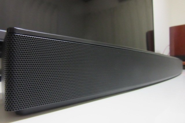 AQUOS 4K TV に AQUOS サウンドバー 凄く合うでしょ』 シャープ