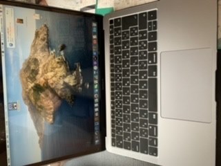 Apple MacBook Air 13.3インチ Retinaディスプレイ Mid 2019/第8世代