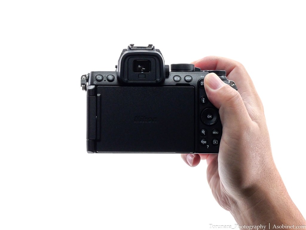 最新のニコンAFをコンパクトで手軽に楽しみたい場合の選択肢』 ニコン