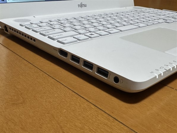 富士通 FMV LIFEBOOK AH42/A3 FMVA42A3G [シャンパンゴールド]投稿画像