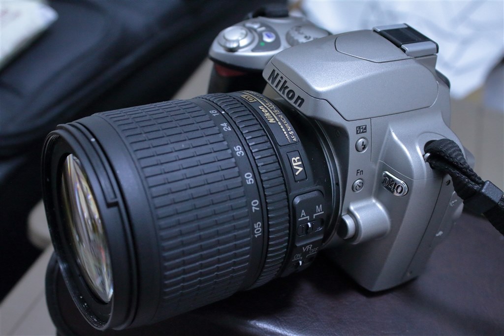 不自由さも楽しさの一つと感じれるCCD機』 ニコン D40 ボディ 快速特急