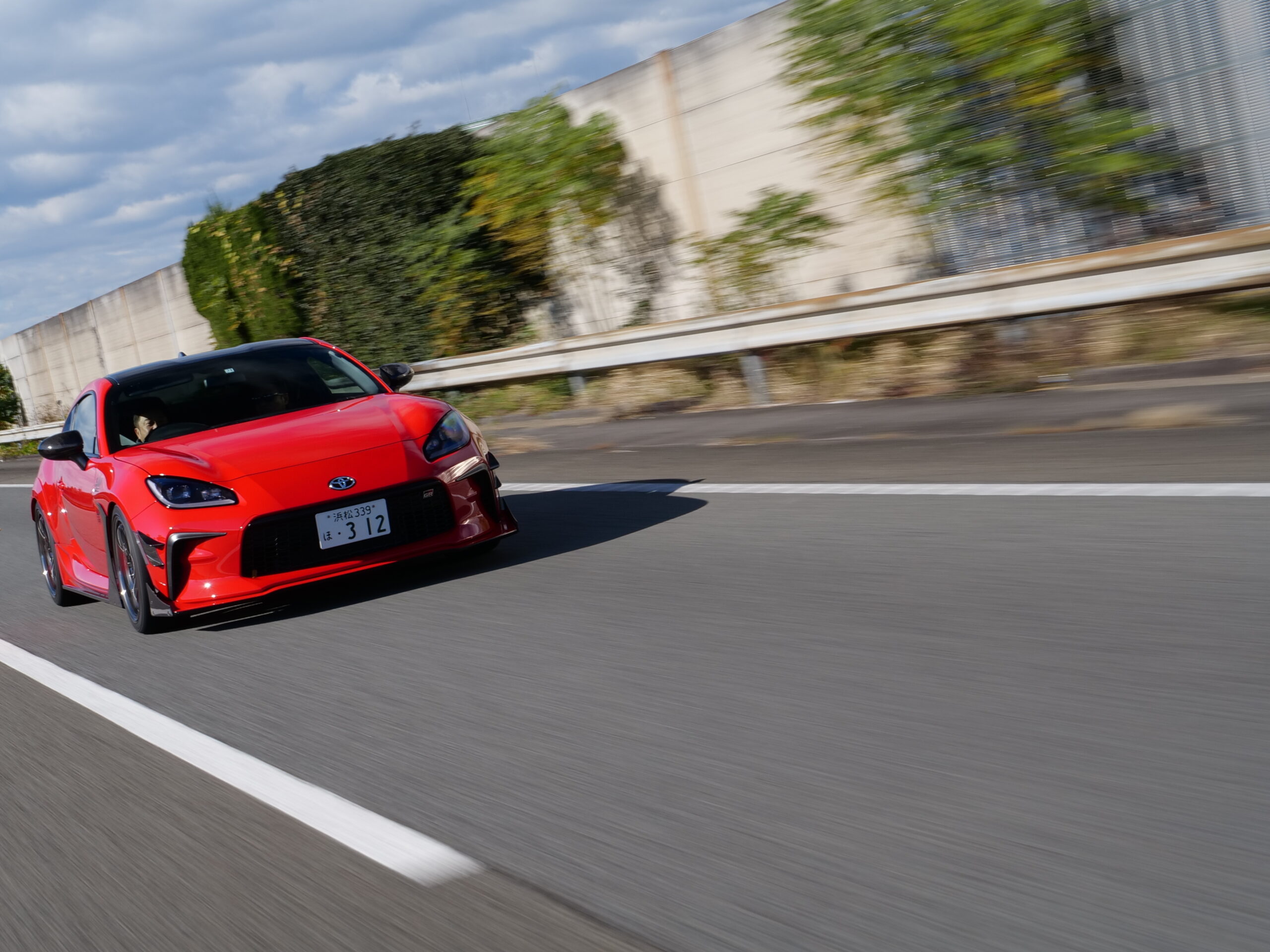 HKS GATEオリジナルの車高調サスキット『HIPERMAX GATE SPEC』は狙い