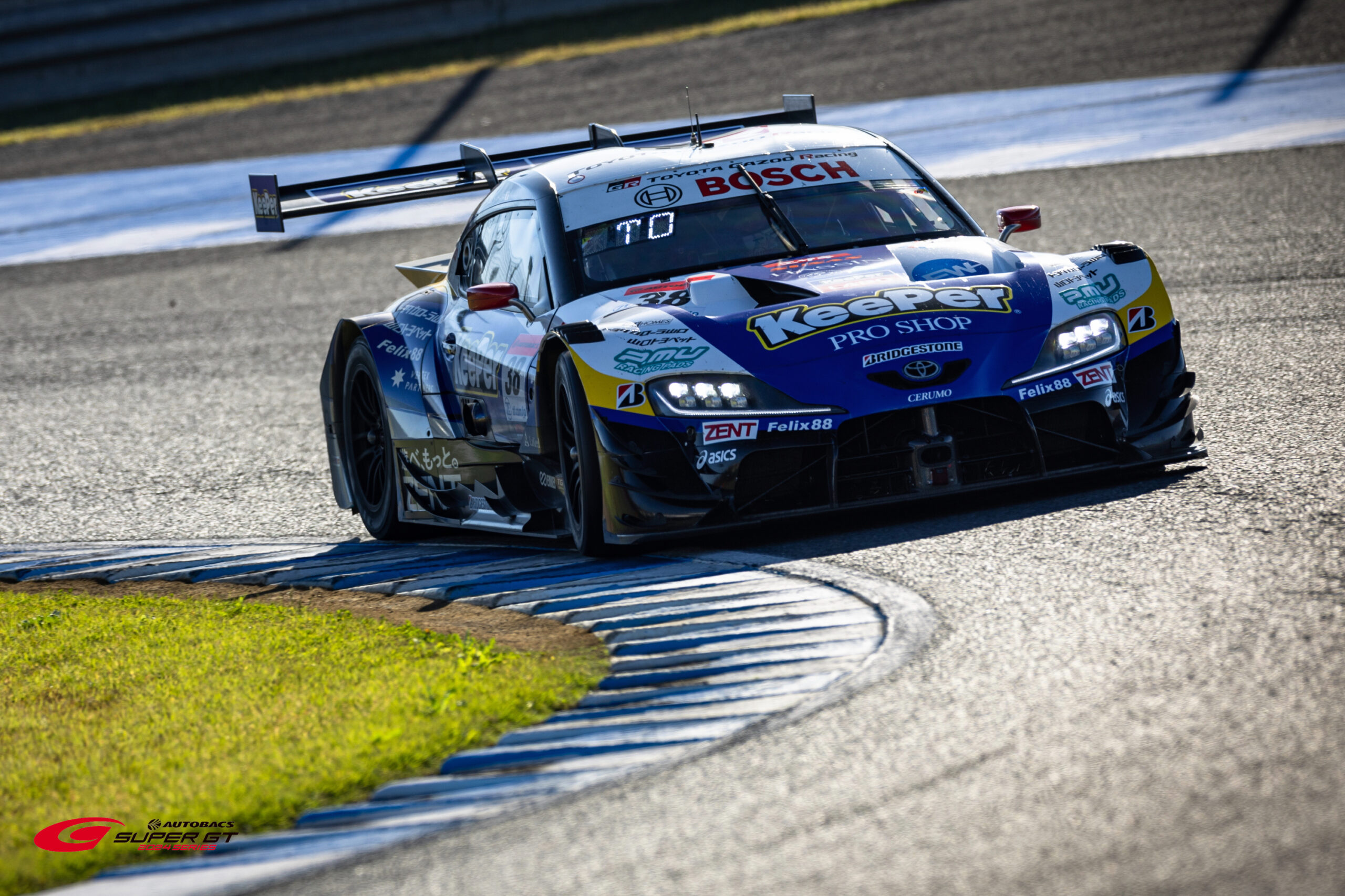 フォトグラファー益田和久の写真でお届けするSUPER GT 2024 Photo