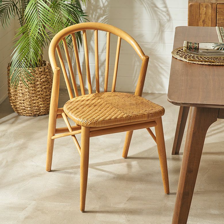 軽くて丈夫なラタンで編まれたカフェチェアー[14152]