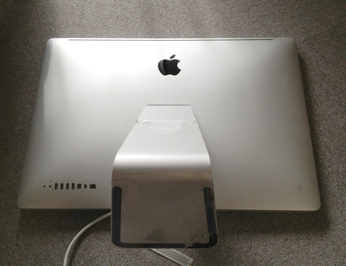 iMac 27″ Mid 2010のメモリを増設する事 ～断りなく事務所の床に転がる