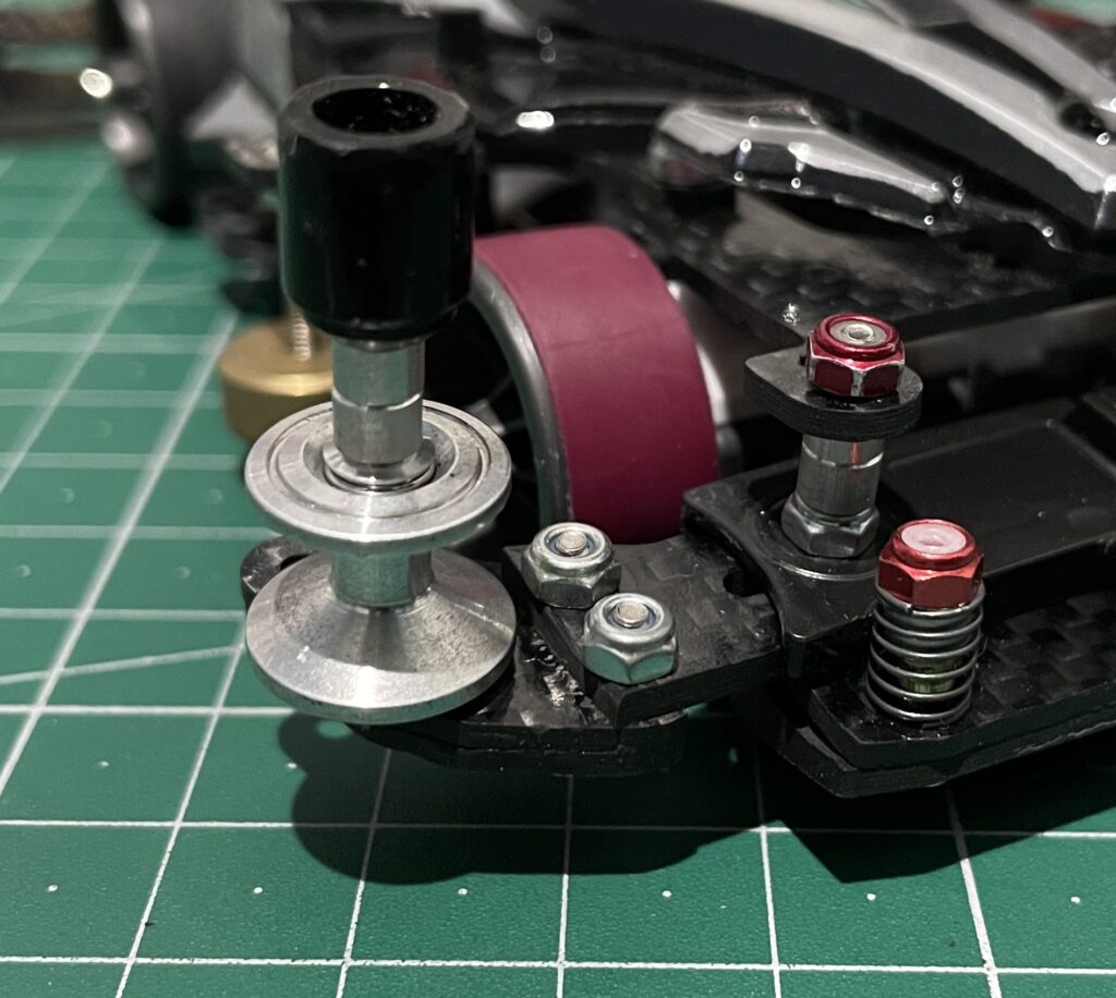 ミニ四駆】VZシャーシフロント周りのカスタム☆「段下げATスラダン」を