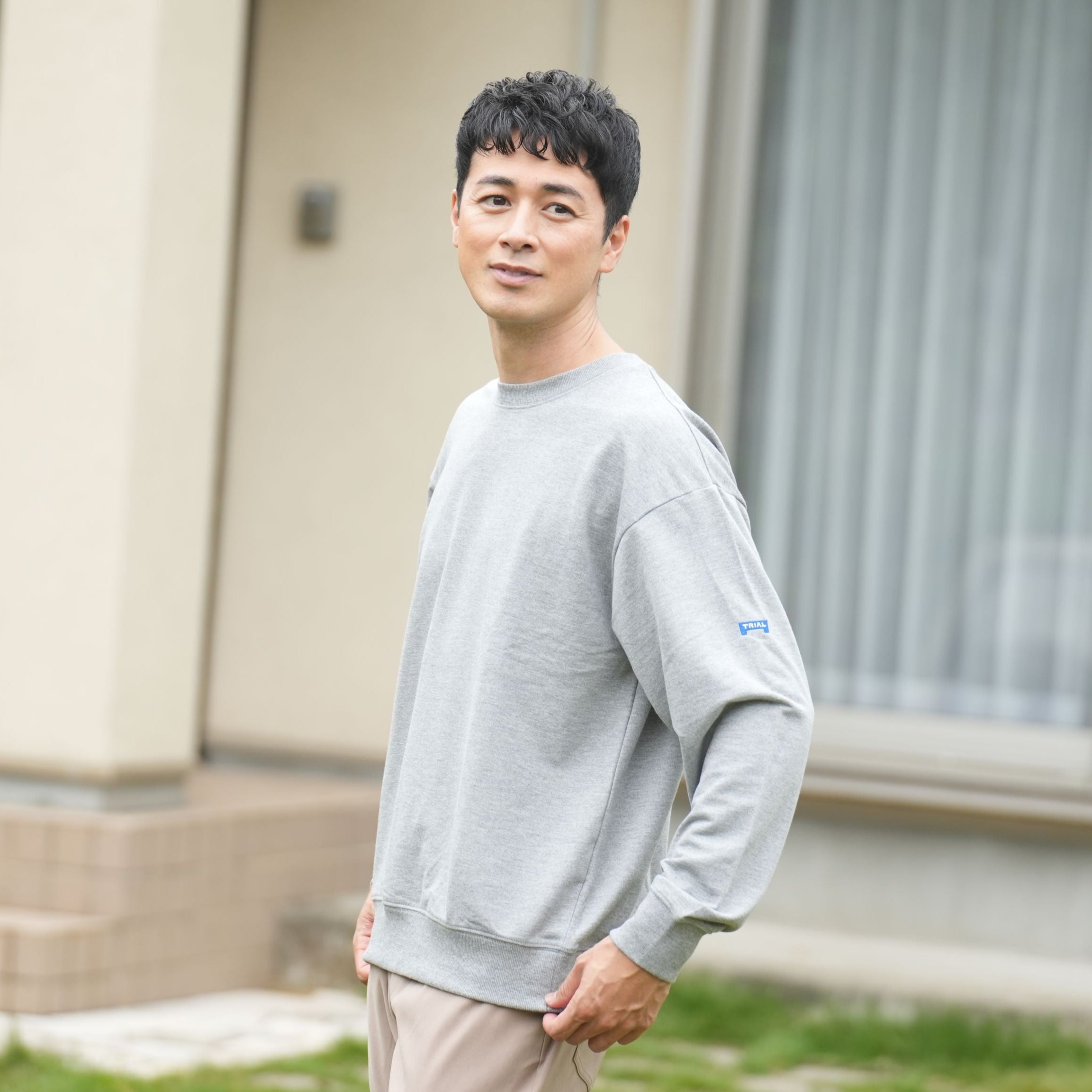 クルーネックトレーナー（TRIAL刺繍） – RIALT