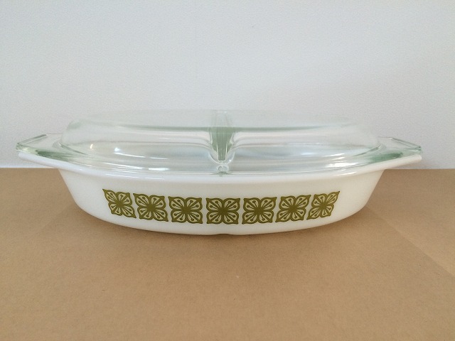 オールドパイレックス スクエアフラワー ディバイデッドディッシュ