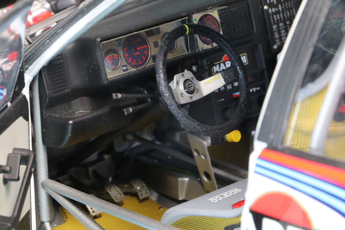 ロムファクトリー 1/12 ランチア デルタ HF インテグラーレ 16V