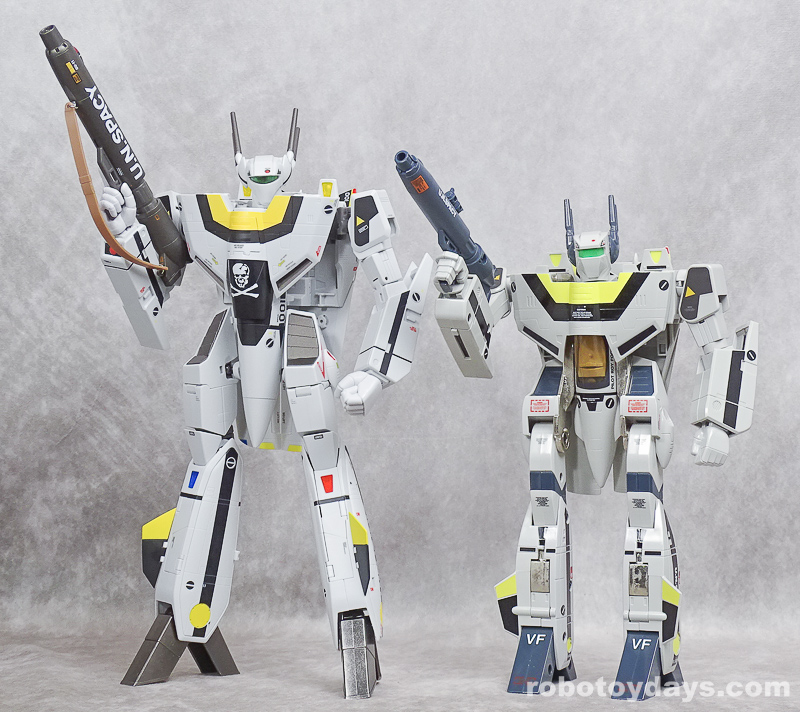 バルキリー VF-1S ロイフォッカー機（バンダイ復刻版）タカトクトイス