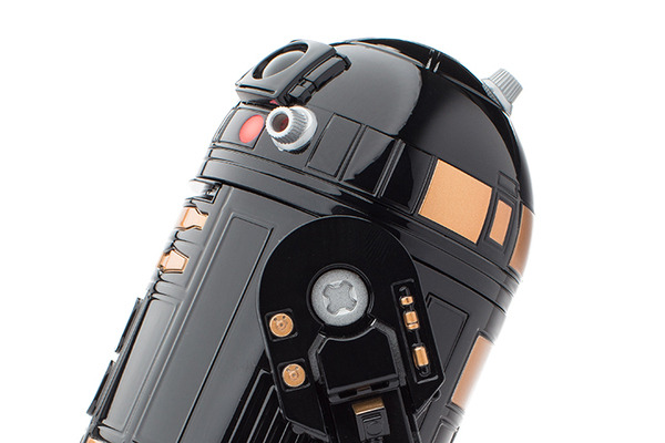 速報】帝国軍の黒いR2ドロイド「R2-Q5」がスフィロのドロイド