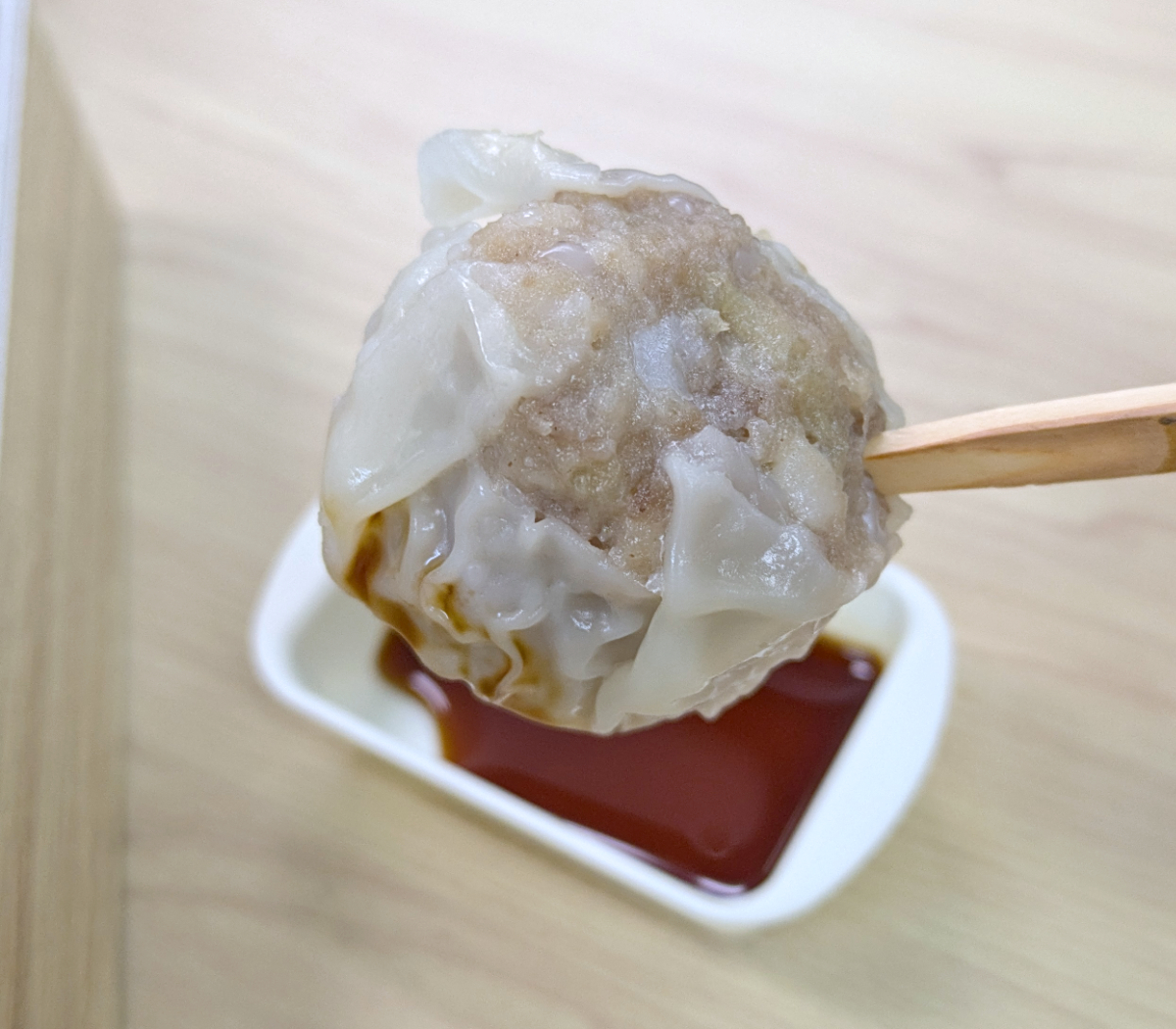 激ムズ】崎陽軒「ひょうちゃん誕生70周年」の金色の醤油入れがまったく