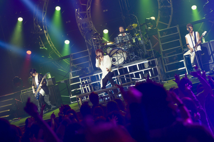 SPYAIR、初のホールツアーを収めたライヴDVDを発売＆一夜限りでツアー