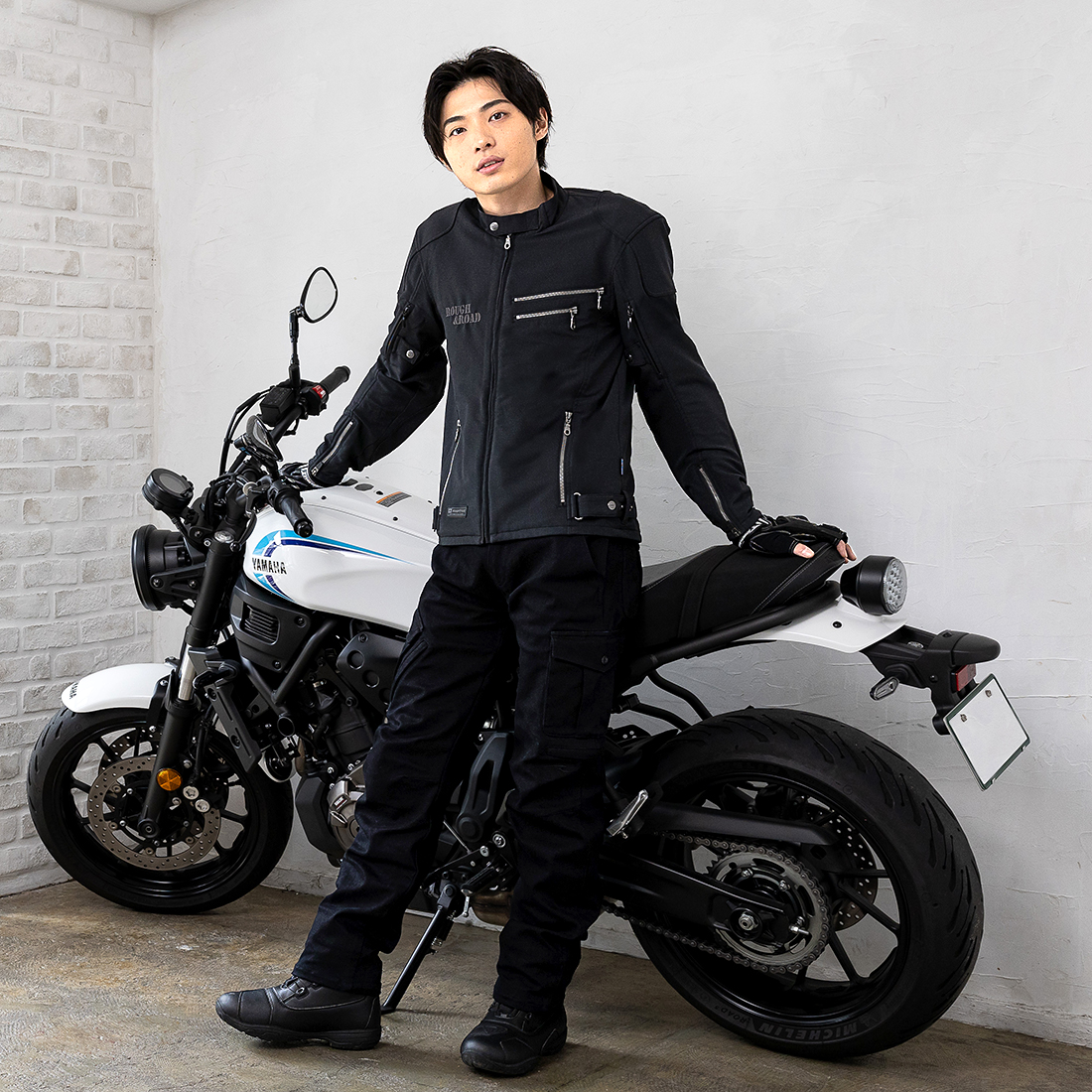 RR7253 エアスルーソフトシェルストレッチライディングZIPジャケットEM