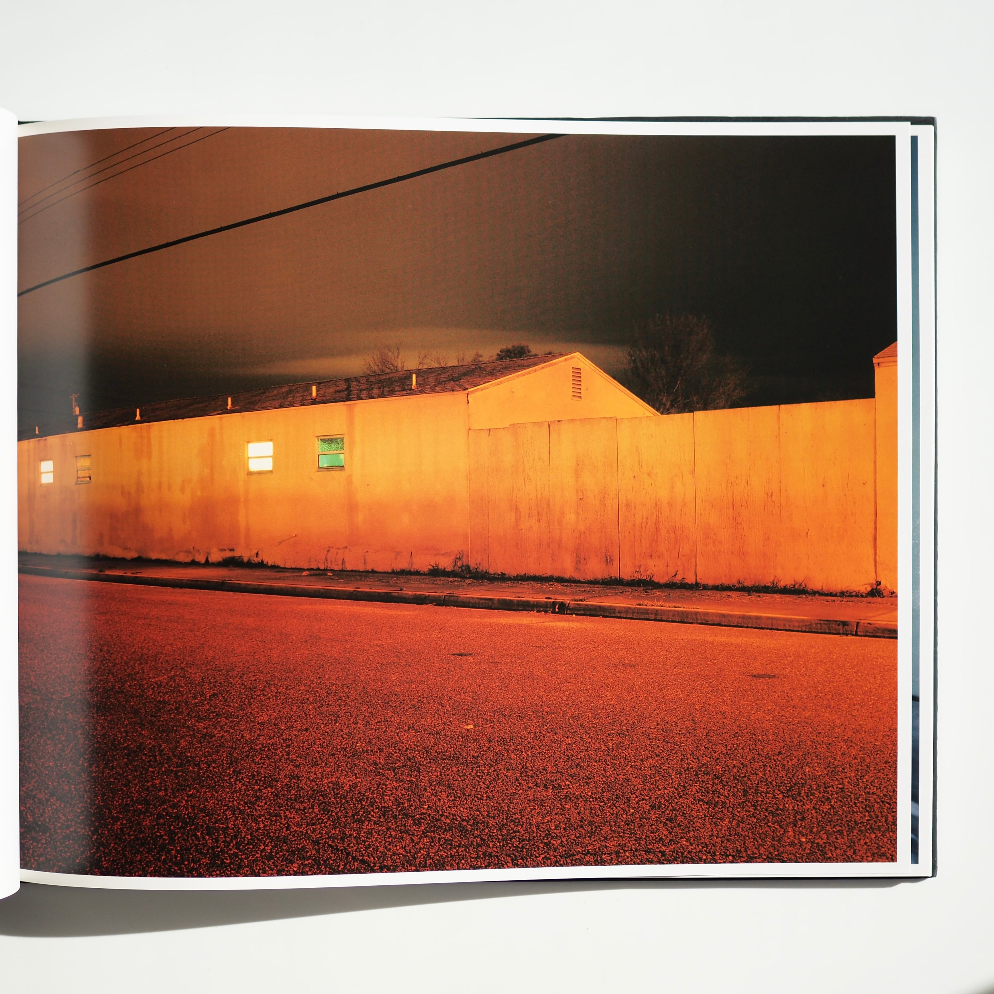 Todd Hido - BETWEEN THE TWO (The second printing) [USED]