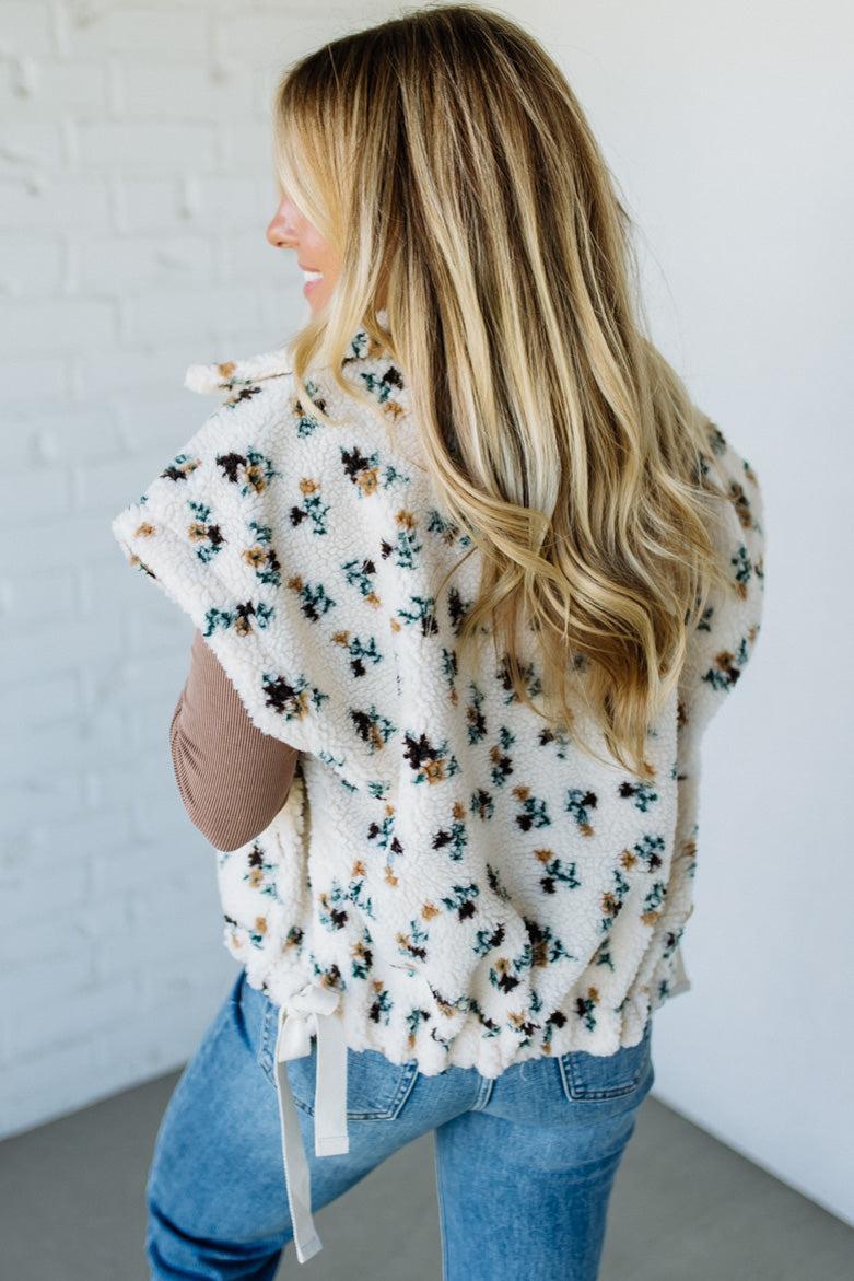 Floral Print Sherpa Vest – RubyClaire Boutique