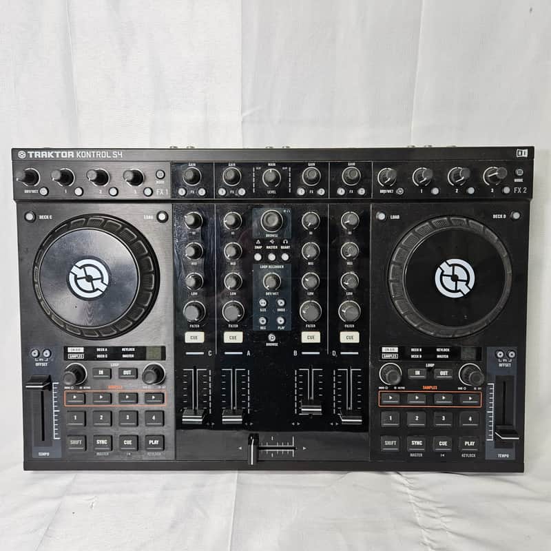 Native Instruments Traktor Kontrol S4 | Reverb Canada
