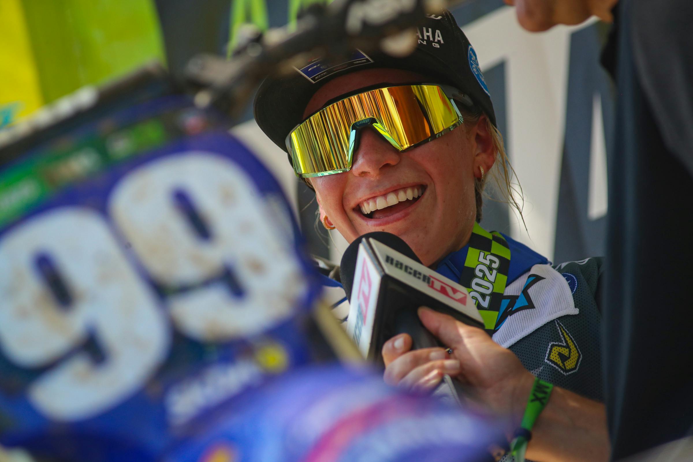Lachlan Turner Sweeps LLMX Women Class, Scores Ninth in 250 B