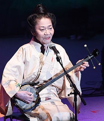 沖縄民謡界の重鎮、大城美佐子さん死去 84歳 「絹糸の声」 故嘉手苅林