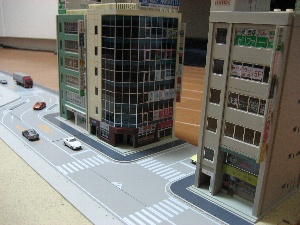 ジオタウンガイド2．駅前道路セットを買ってみた | 鉄道模型 敷き布