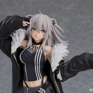 引き締まったお腹とスラリと伸びた足が素晴らしい！ホロライブ・獅白