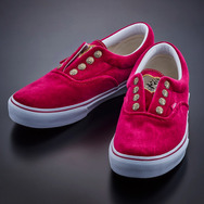 ジョジョ 黄金の風」×「VANS」ジョルノ＆ブチャラティをスニーカーで