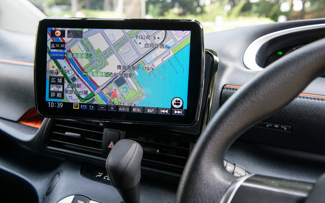 9V型大画面SDカーナビ、パナソニック『Strada』が、利点をさらに進化