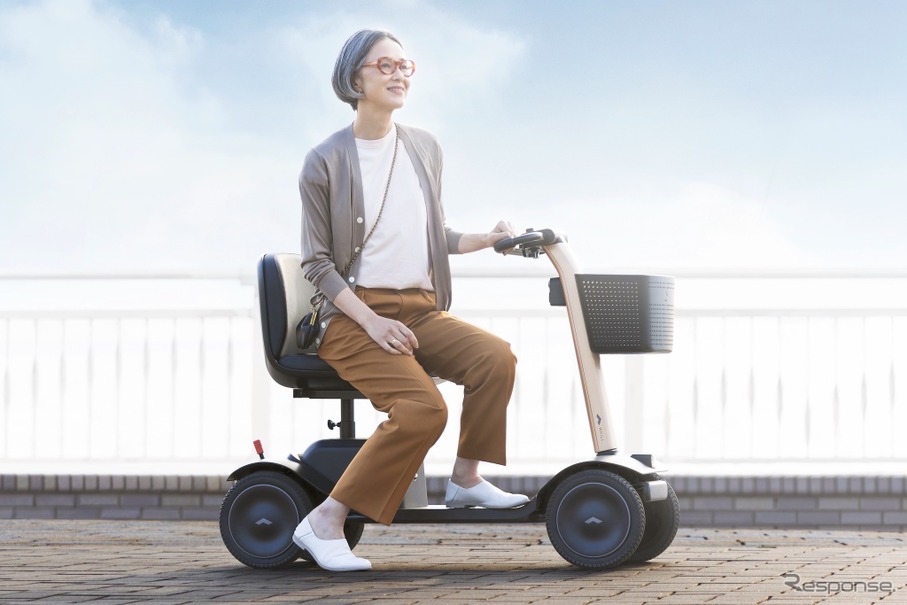新型シニアカー『WHILL Model S』試乗！…インターフェースに扱いやすさ